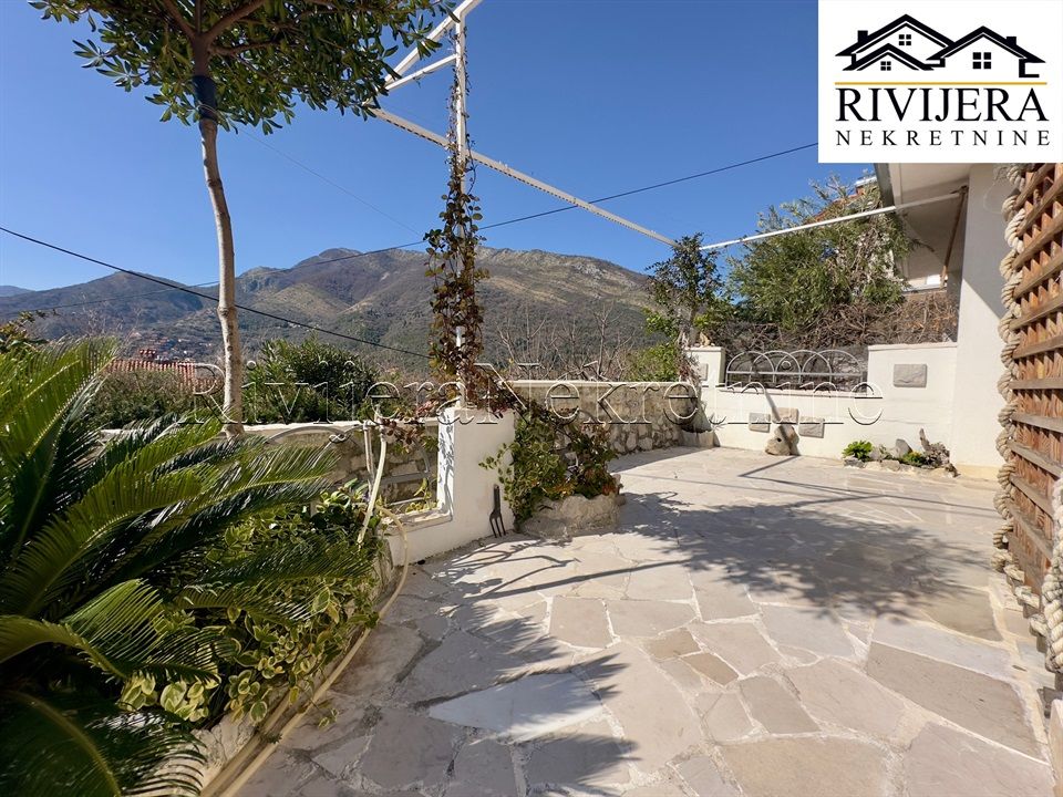 Дом в Тивате, Черногория, 90 м² - фото 12