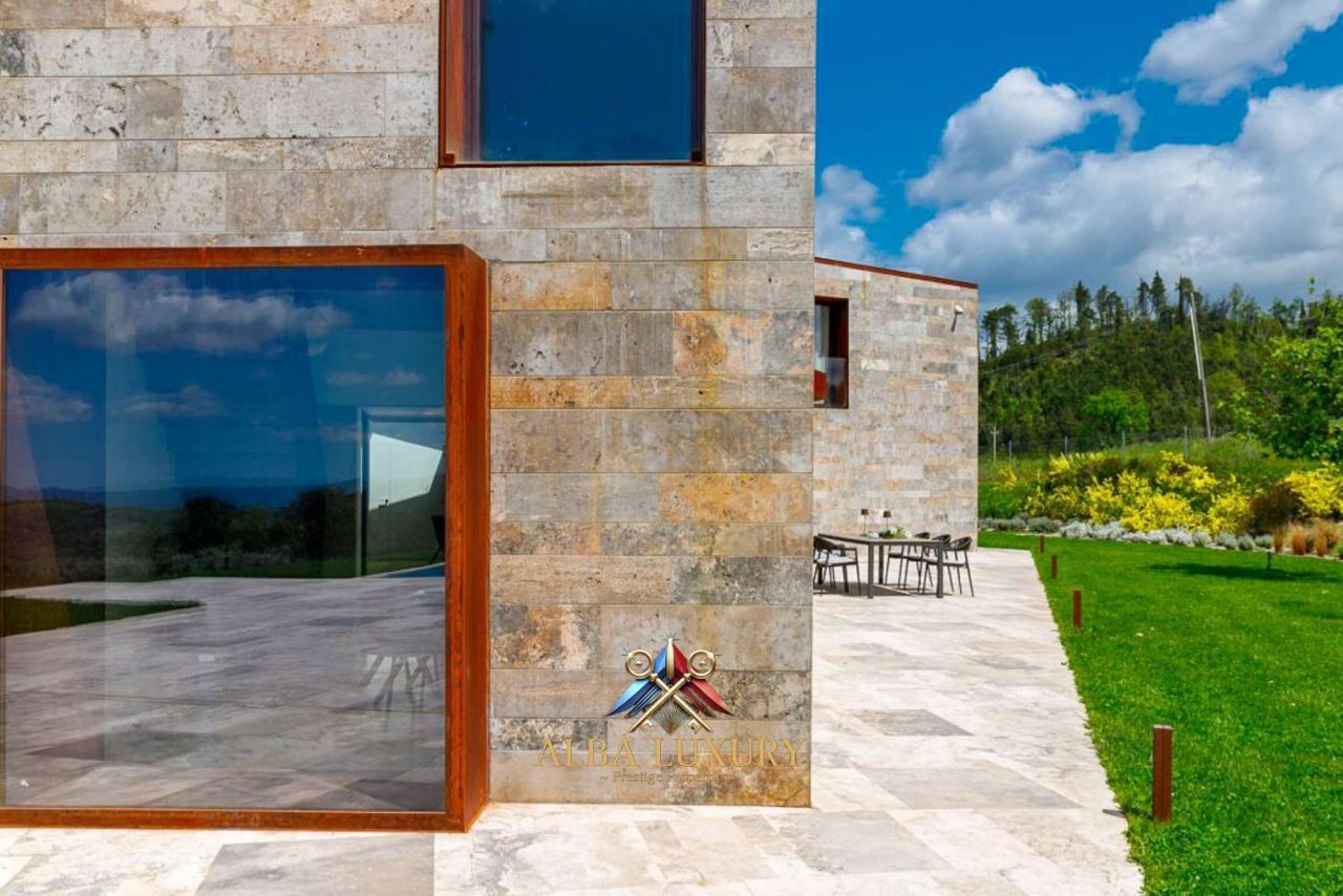 Вилла в Вольтерре, Италия, 470 м² - фото 16