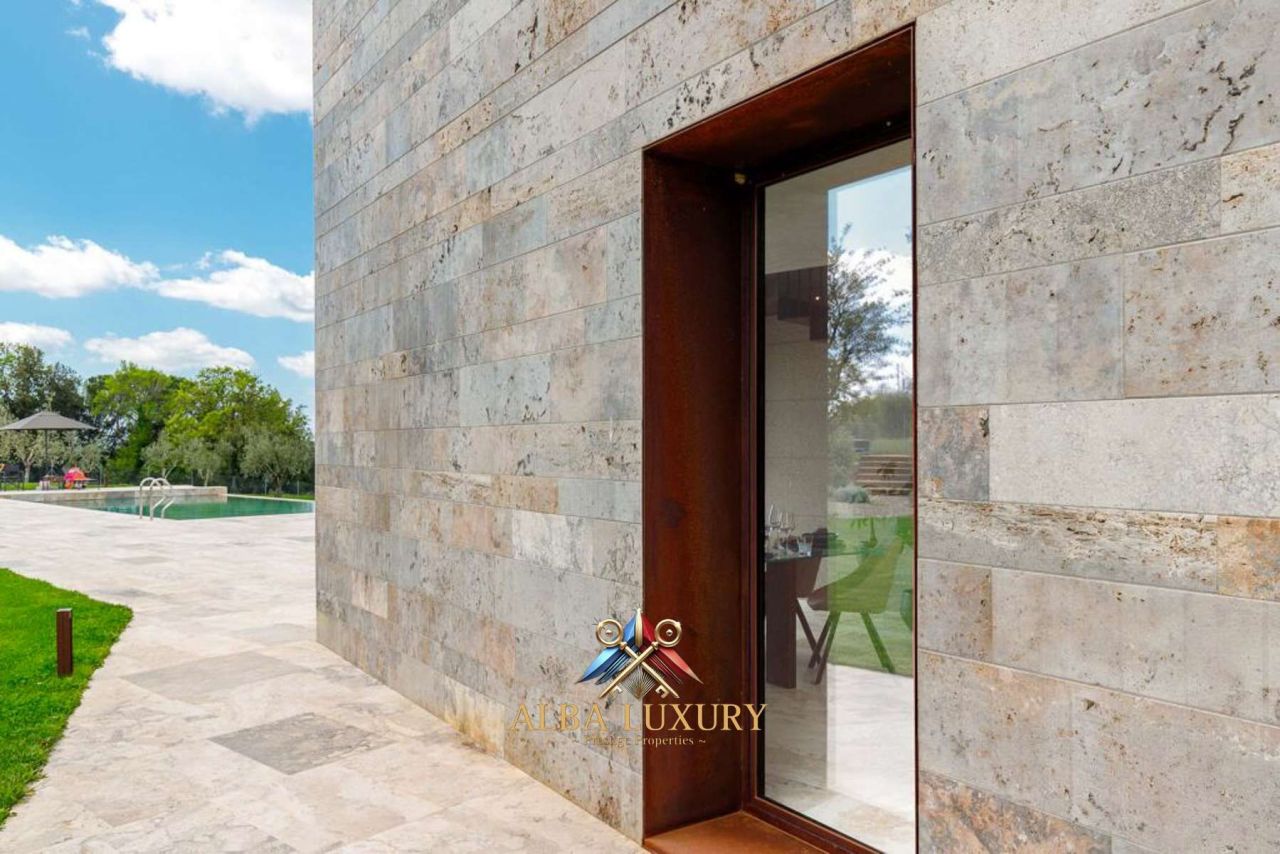 Вилла в Вольтерре, Италия, 470 м² - фото 17