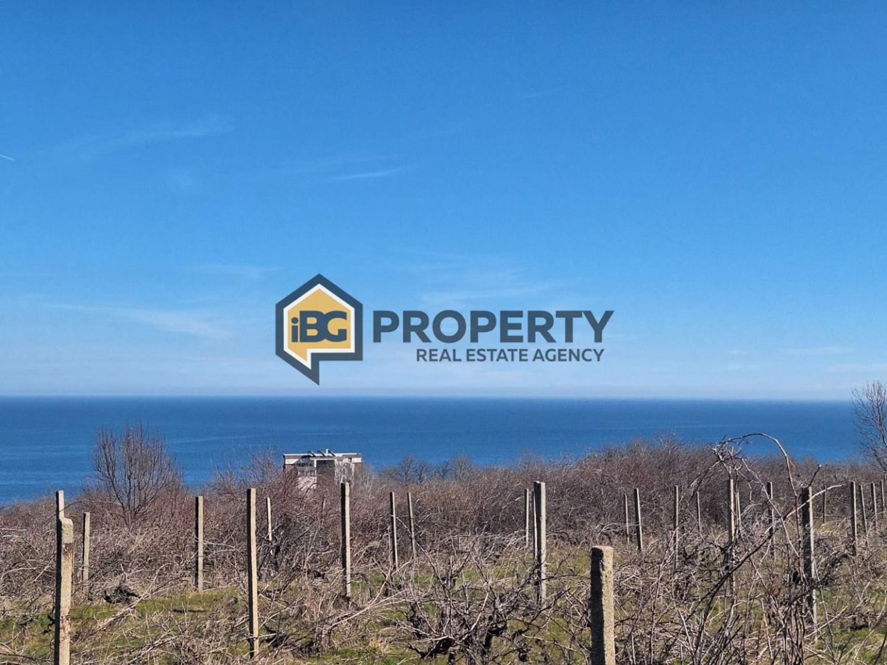 Земля в Бяле, Болгария, 2 051 м² - фото 2