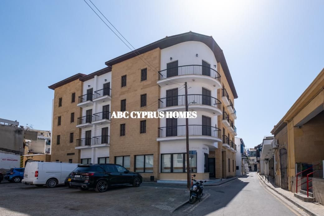 Отель, гостиница в Никосии, Кипр, 2 580 м² - фото 1