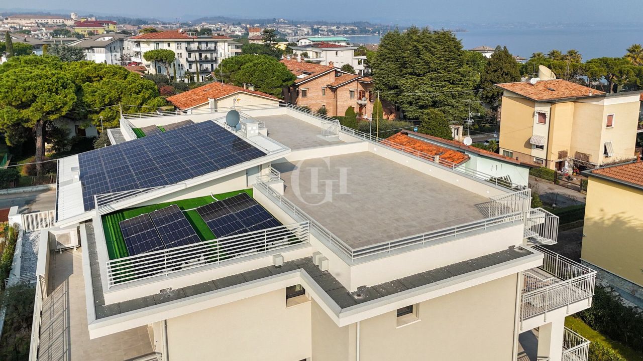 Апартаменты у озера Гарда, Италия, 120 м² - фото 12