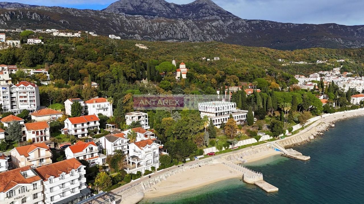 Апартаменты в Херцег-Нови, Черногория, 131 м² - фото 12