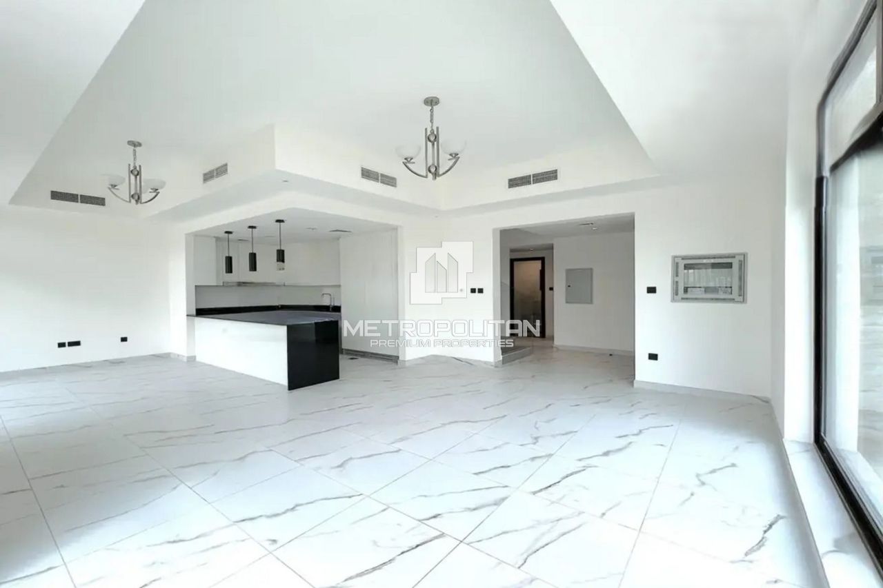 Таунхаус в Дубае, ОАЭ, 331 м² - фото 1