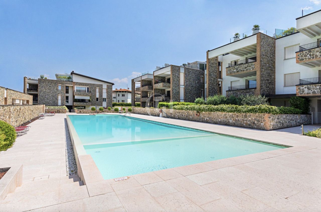 Апартаменты у озера Гарда, Италия, 120 м² - фото 13