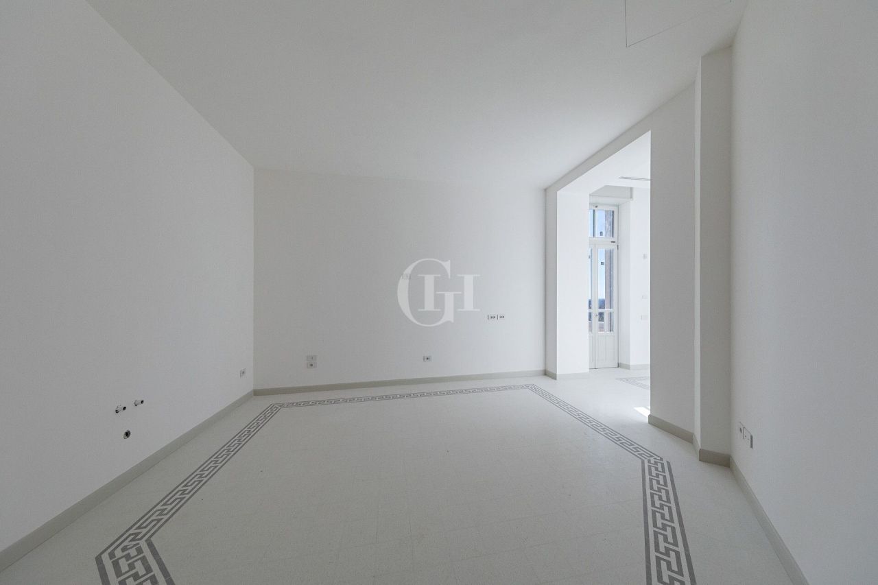 Апартаменты у озера Гарда, Италия, 318 м² - фото 10