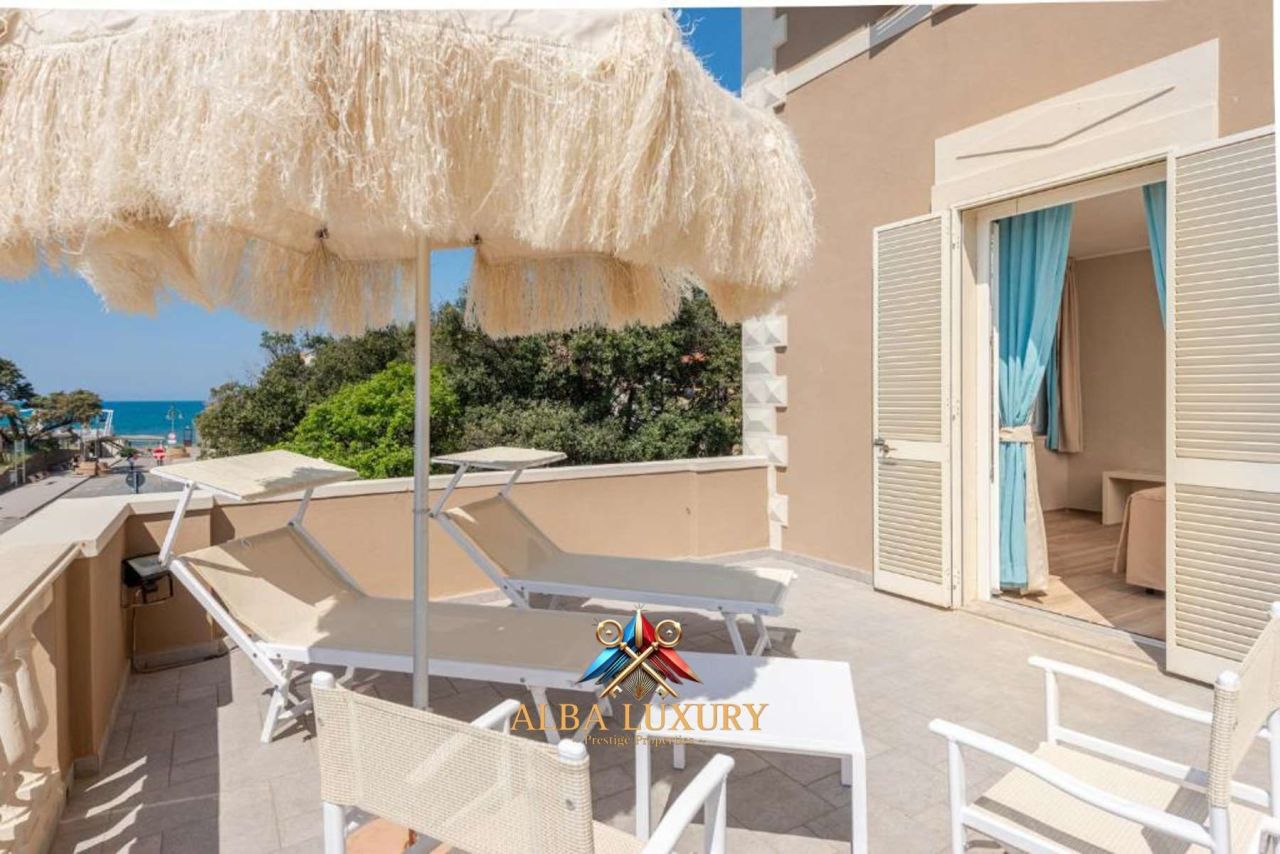 Апартаменты в Кастаньето-Кардуччи, Италия, 1 000 м² - фото 5