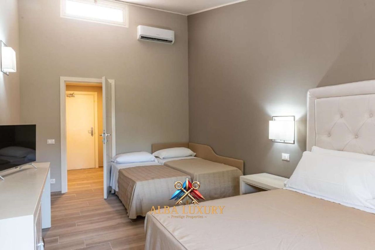 Апартаменты в Кастаньето-Кардуччи, Италия, 1 000 м² - фото 9