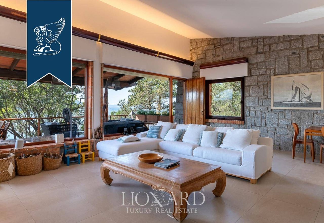 Вилла в Сан-Теодоро, Италия, 359 м² - фото 13