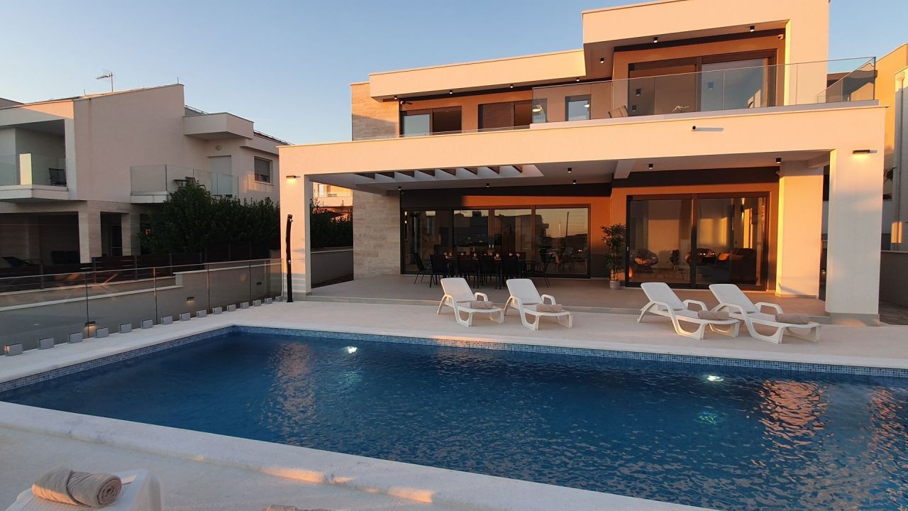 Вилла Novalja, Хорватия, 310 м² - фото 3