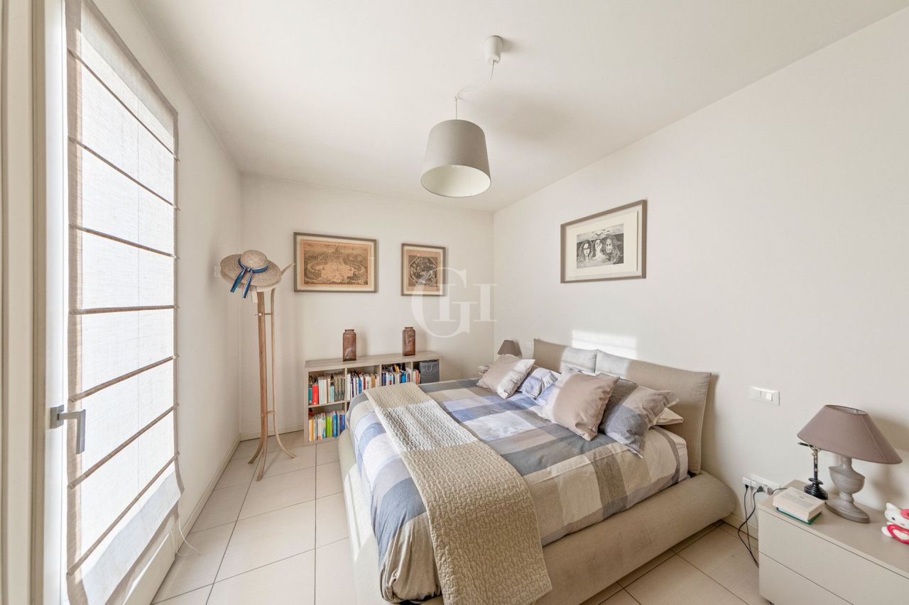 Апартаменты у озера Гарда, Италия, 138 м² - фото 8