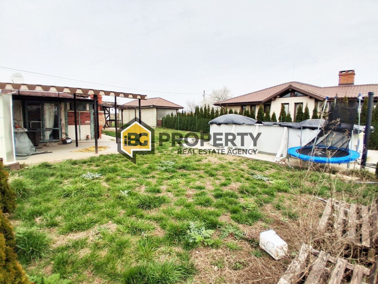 Дом в Крапеце, Болгария, 80 м² - фото 2