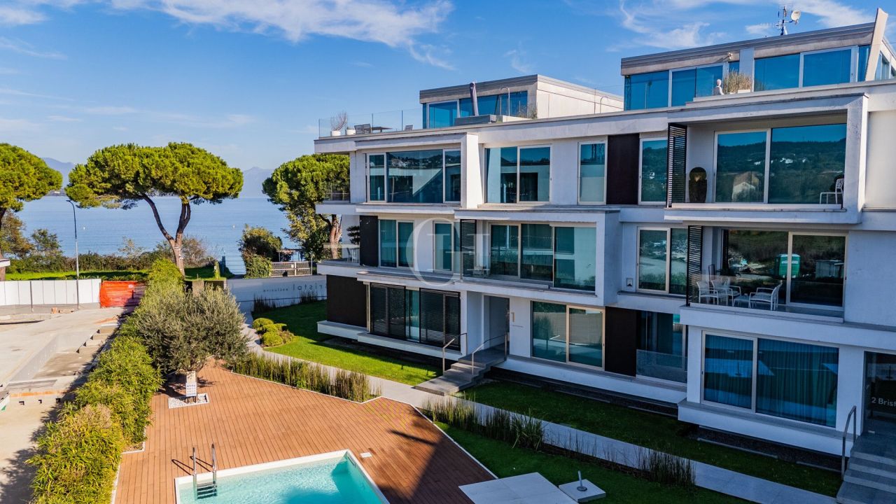 Апартаменты у озера Гарда, Италия, 55 м² - фото 14