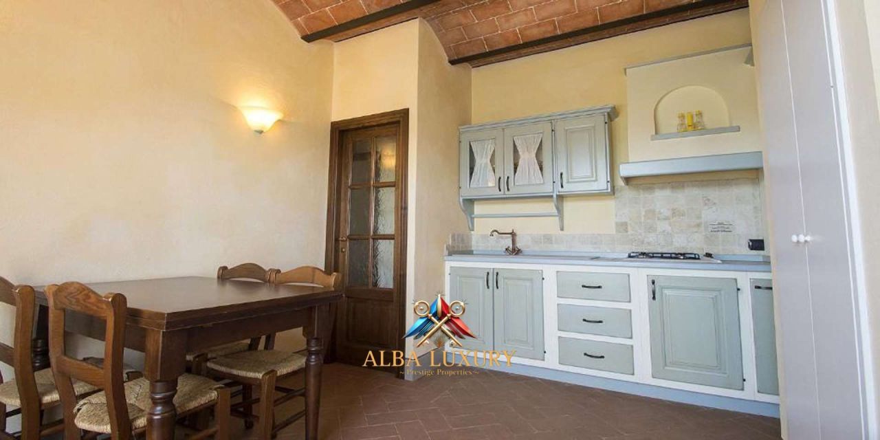 Вилла в Кастаньето-Кардуччи, Италия, 2 000 м² - фото 8