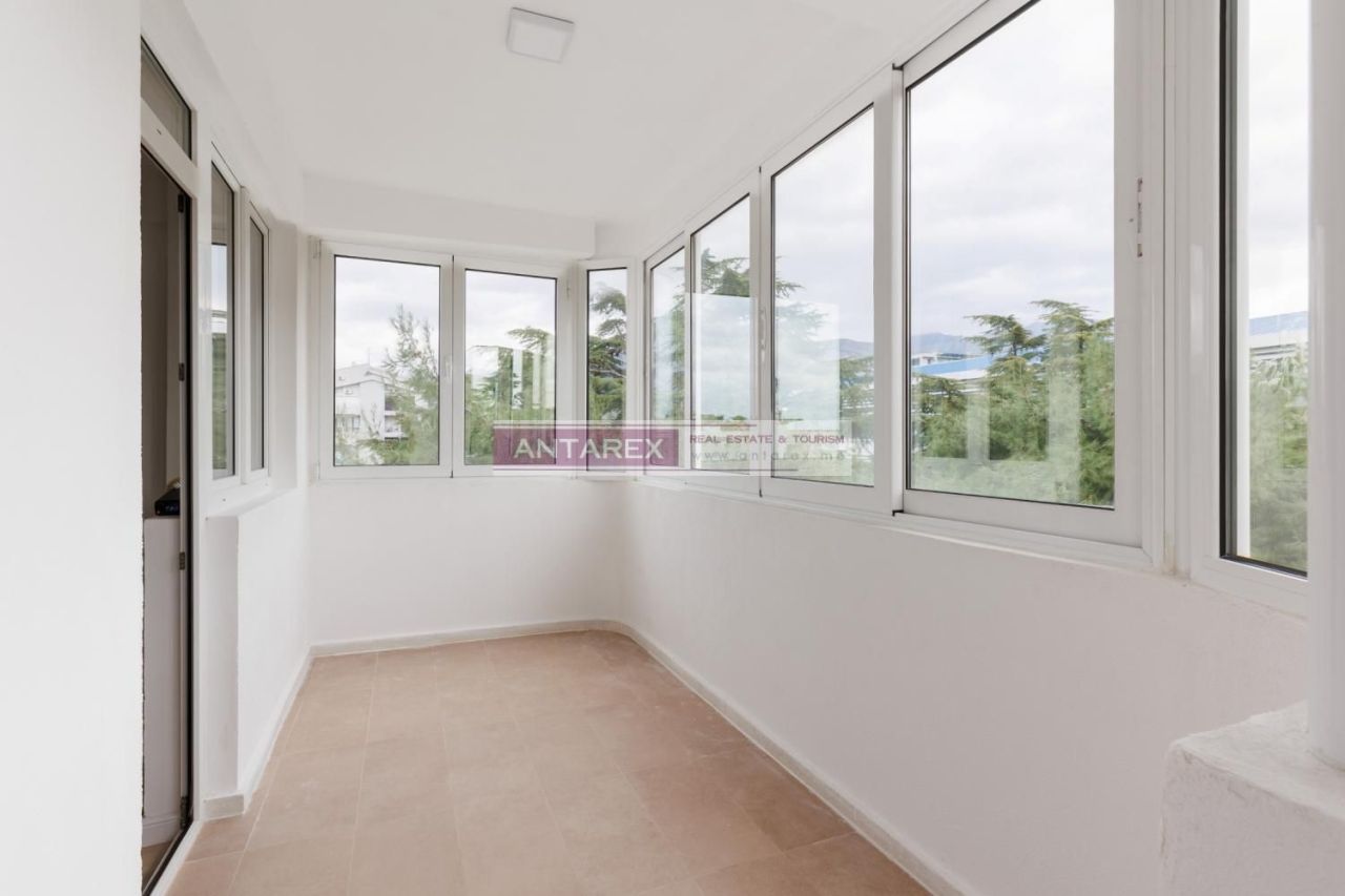 Апартаменты в Баре, Черногория, 48 м² - фото 11