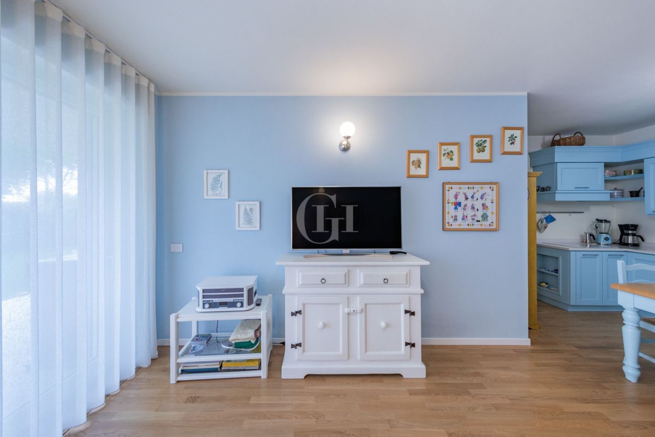 Апартаменты у озера Гарда, Италия, 130 м² - фото 7