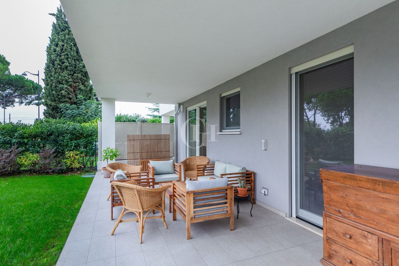 Апартаменты у озера Гарда, Италия, 130 м² - фото 3