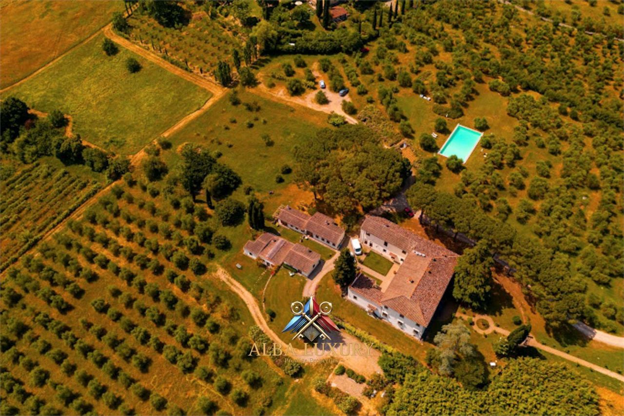 Вилла Via Senese, Италия, 1 700 м² - фото 1