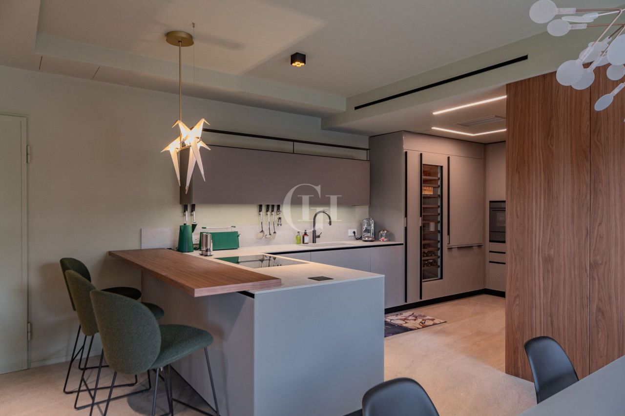 Пентхаус у озера Гарда, Италия, 201 м² - фото 6