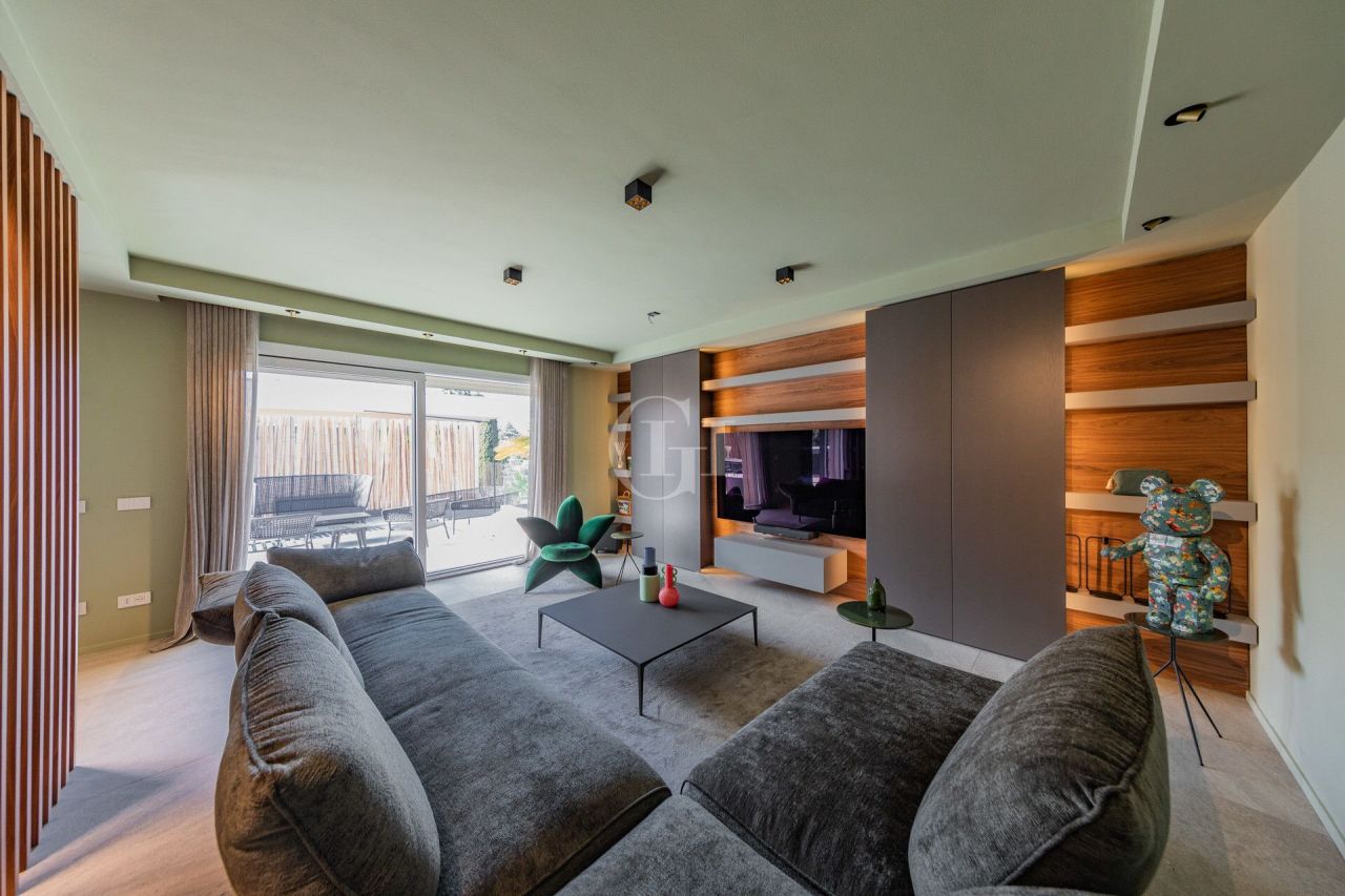 Пентхаус у озера Гарда, Италия, 201 м² - фото 5
