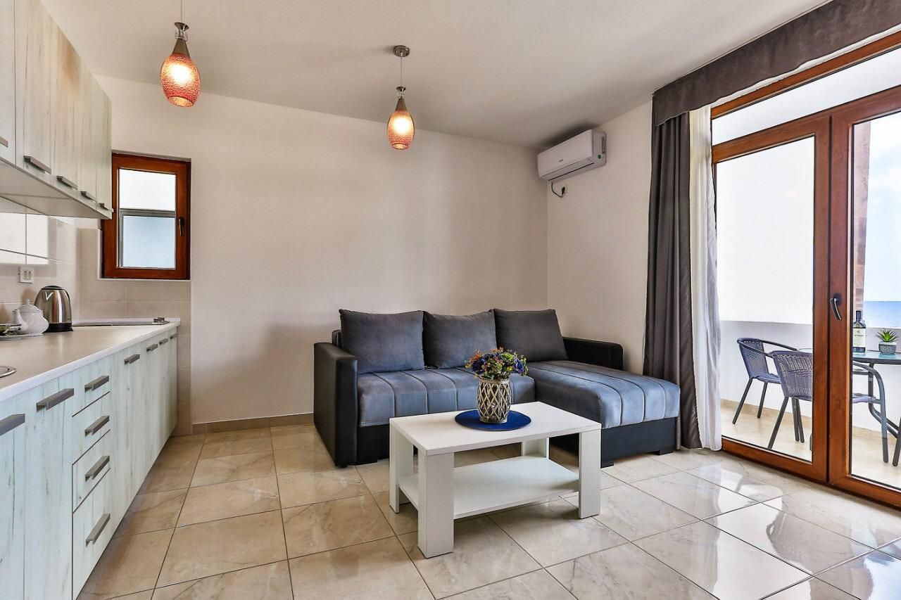 Офис в Добра Воде, Черногория, 656 м² - фото 2