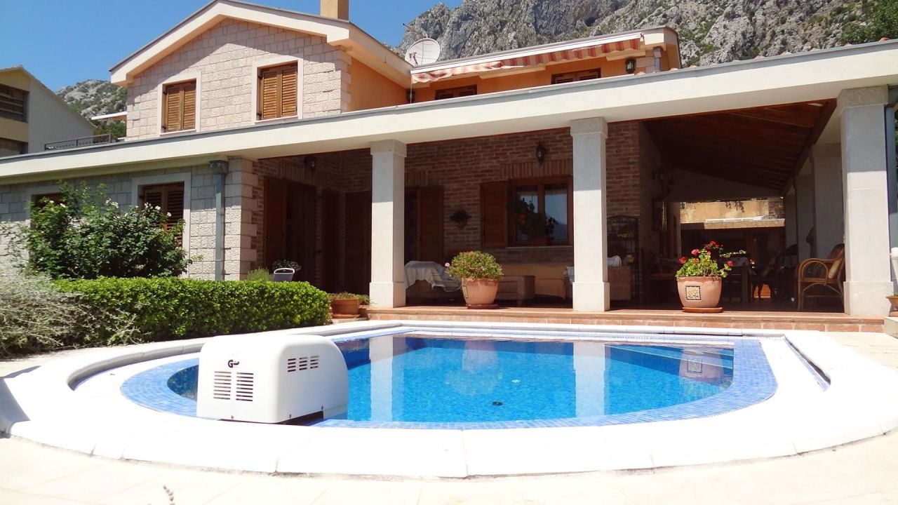 Дом в Ораховаце, Черногория, 300 м² - фото 2