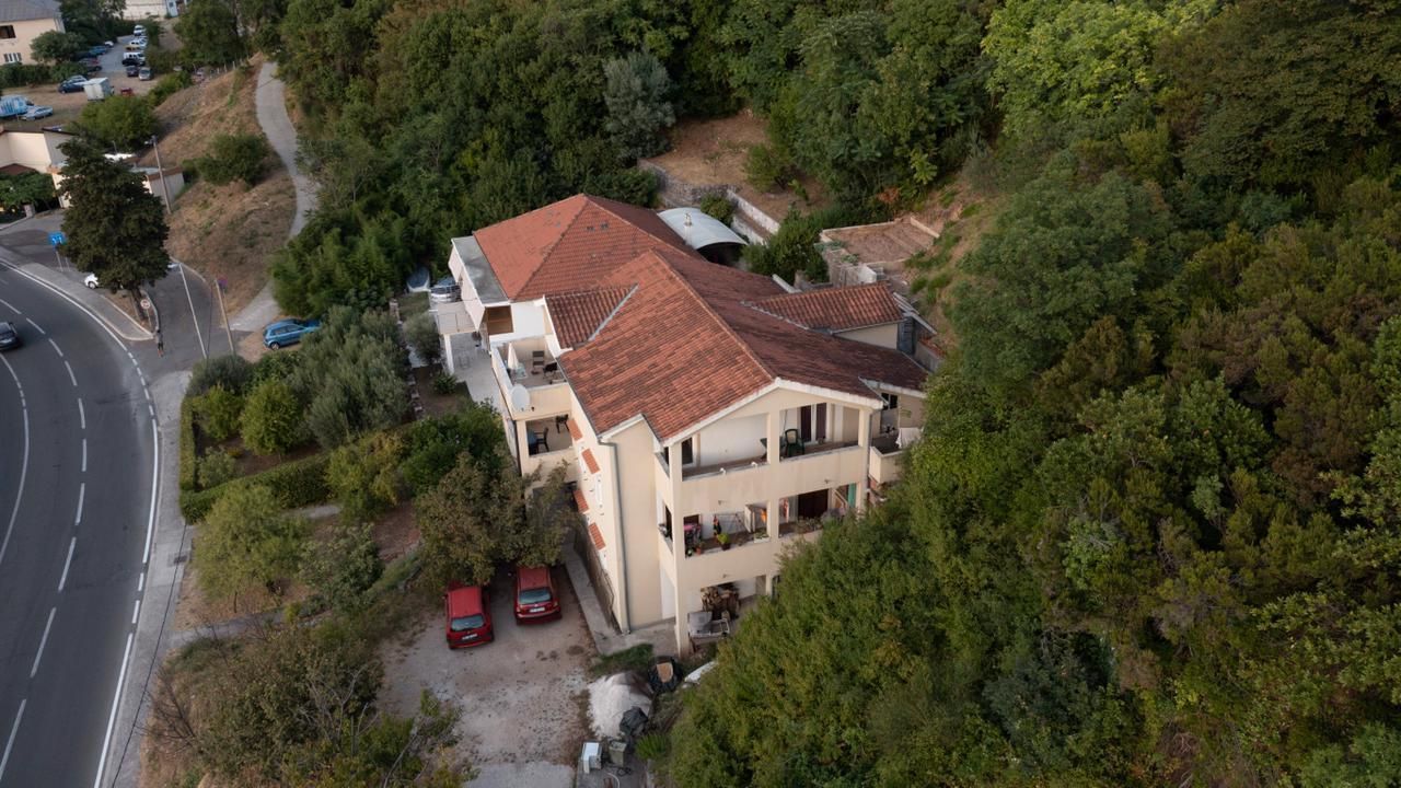 Дом в Тивате, Черногория, 189 м² - фото 2