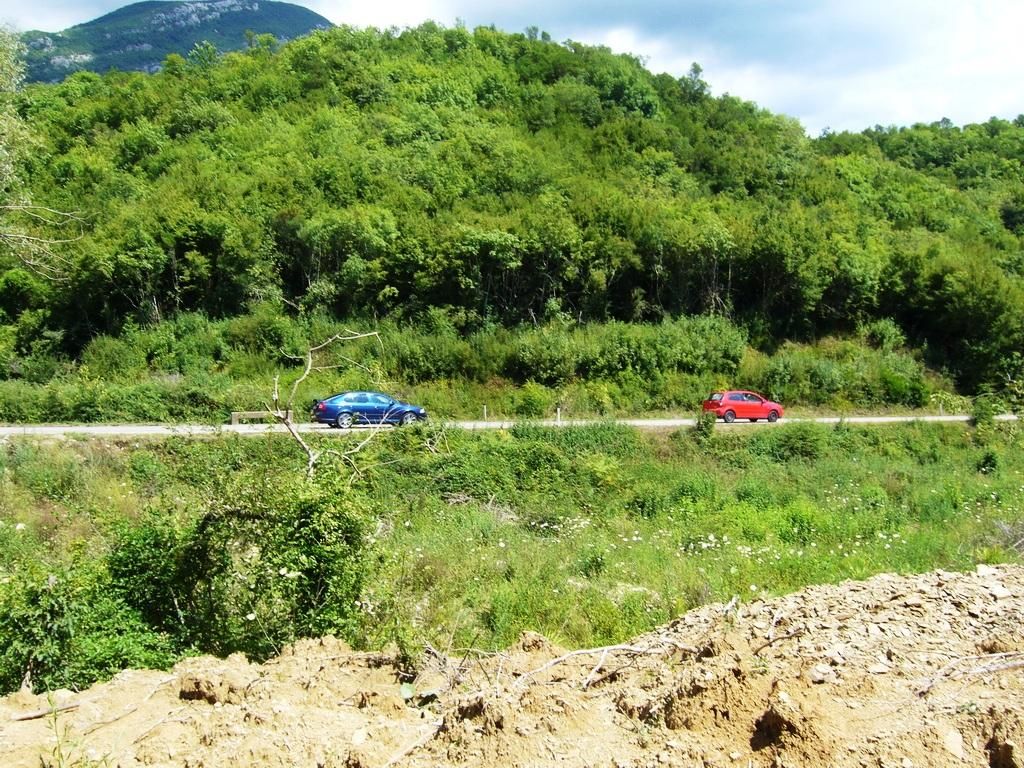 Земля в Ластве, Черногория, 12 305 м² - фото 2