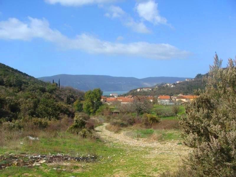 Земля в Херцег-Нови, Черногория, 17 000 м² - фото 2