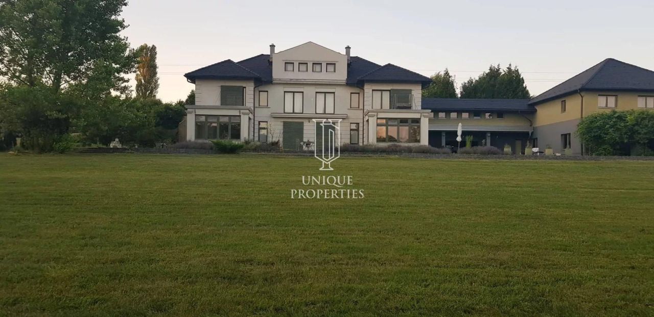 Особняк в Будапеште, Венгрия, 1 000 м² - фото 6