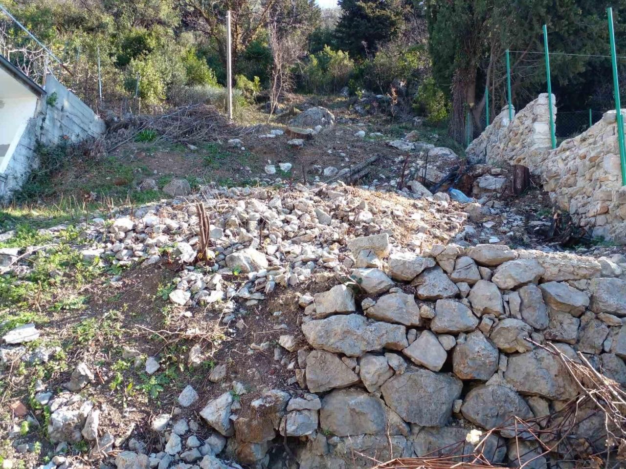 Земля в Тивате, Черногория, 572 м² - фото 3