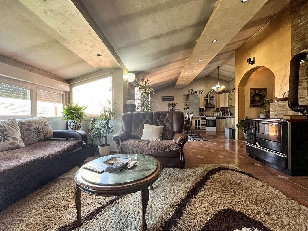 Дом в Доброте, Черногория, 210 м² - фото 4