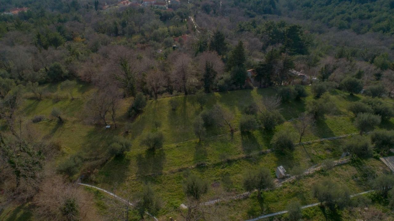 Земля в Каваче, Черногория, 26 306 м² - фото 4