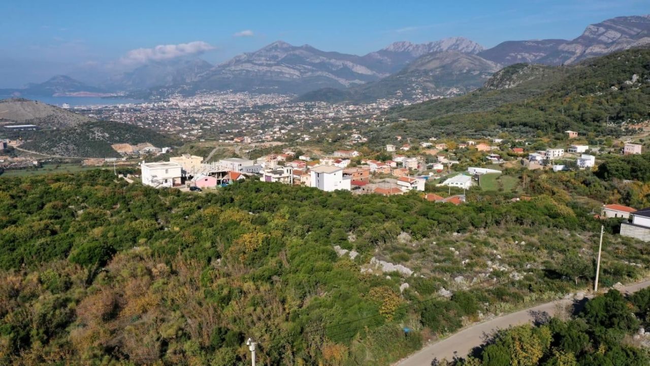 Земля в Добра Воде, Черногория, 6 699 м² - фото 4