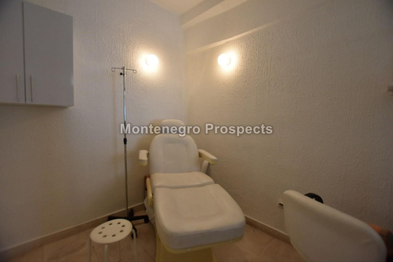 Офис в Будве, Черногория, 48 м² - фото 4