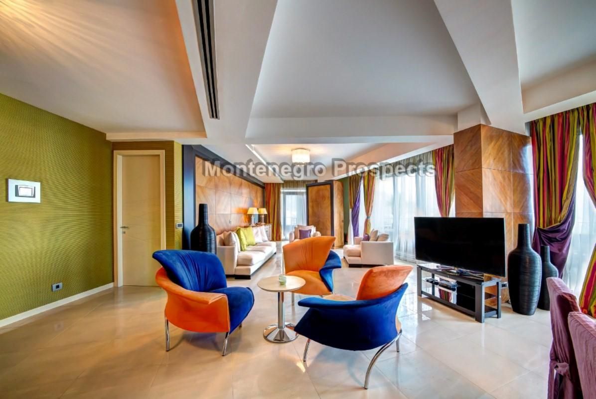 Квартира в Будве, Черногория, 240 м² - фото 2