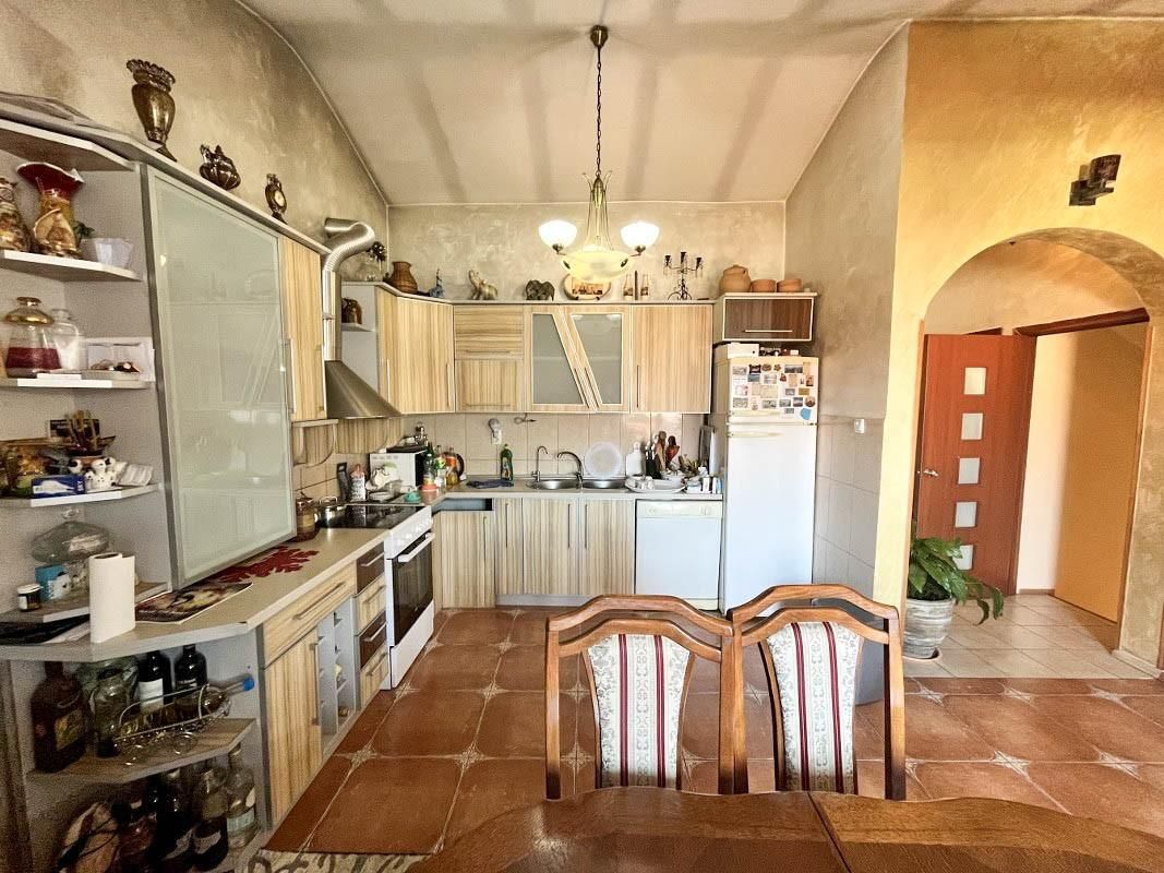 Дом в Доброте, Черногория, 210 м² - фото 5