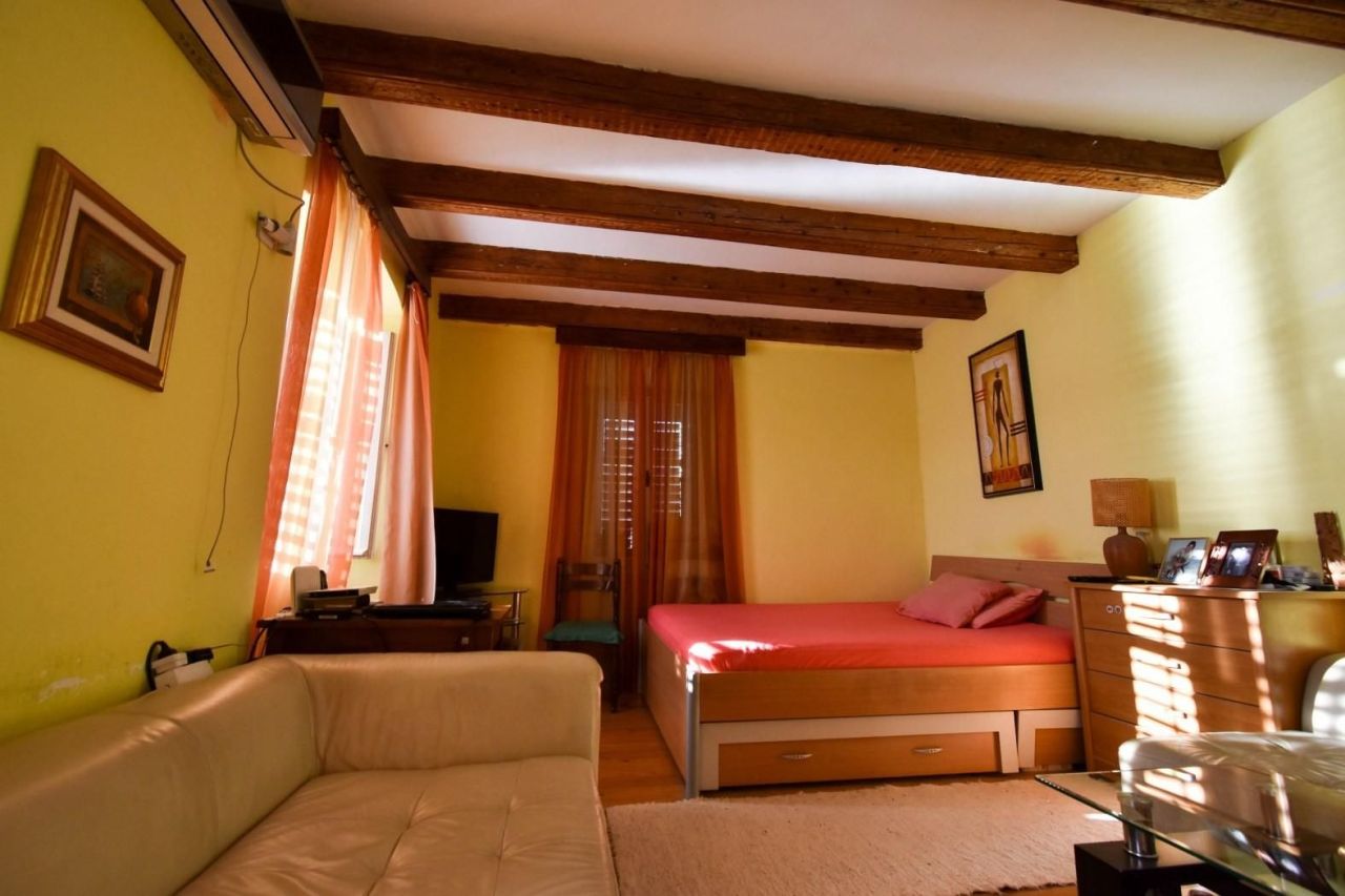 Дом в Тивате, Черногория, 190 м² - фото 5