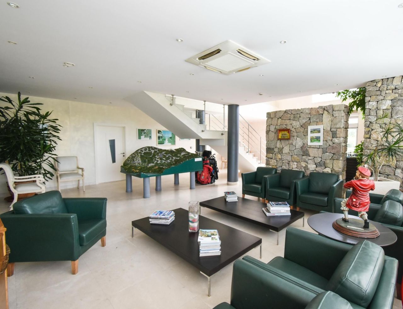 Офис в Ластве, Черногория, 1 114 м² - фото 5