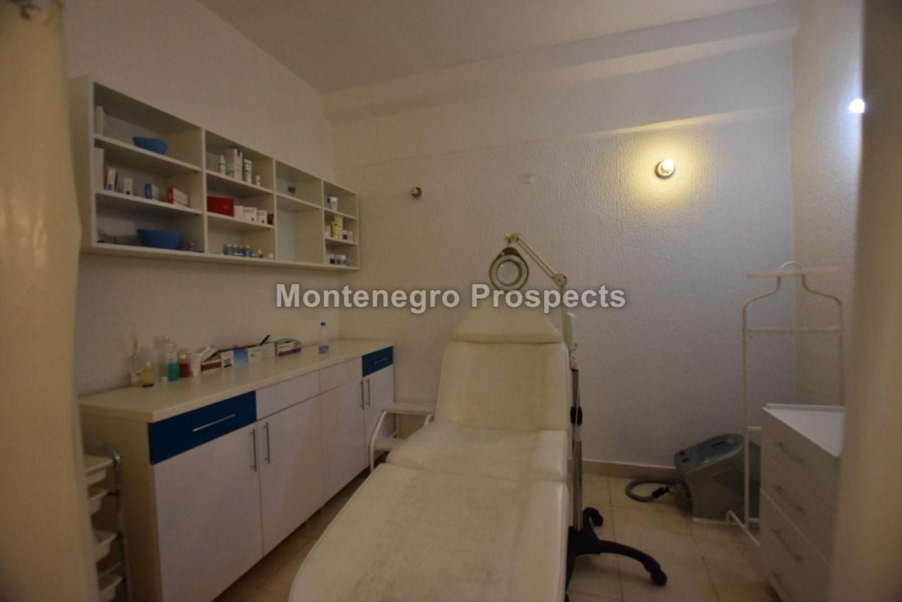 Офис в Будве, Черногория, 48 м² - фото 5