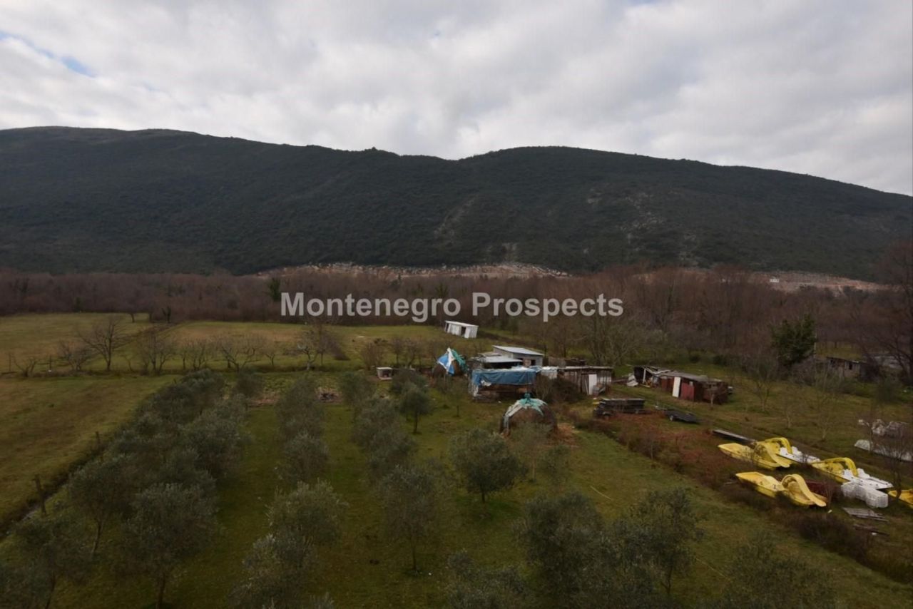 Земля в Ластве, Черногория, 7 658 м² - фото 5