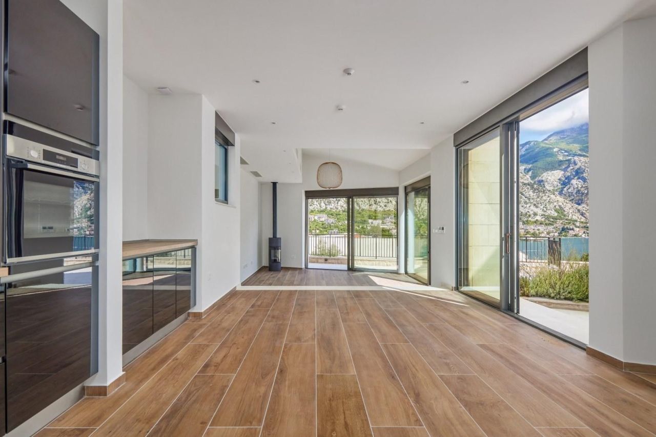 Дом в Прчани, Черногория, 349 м² - фото 6