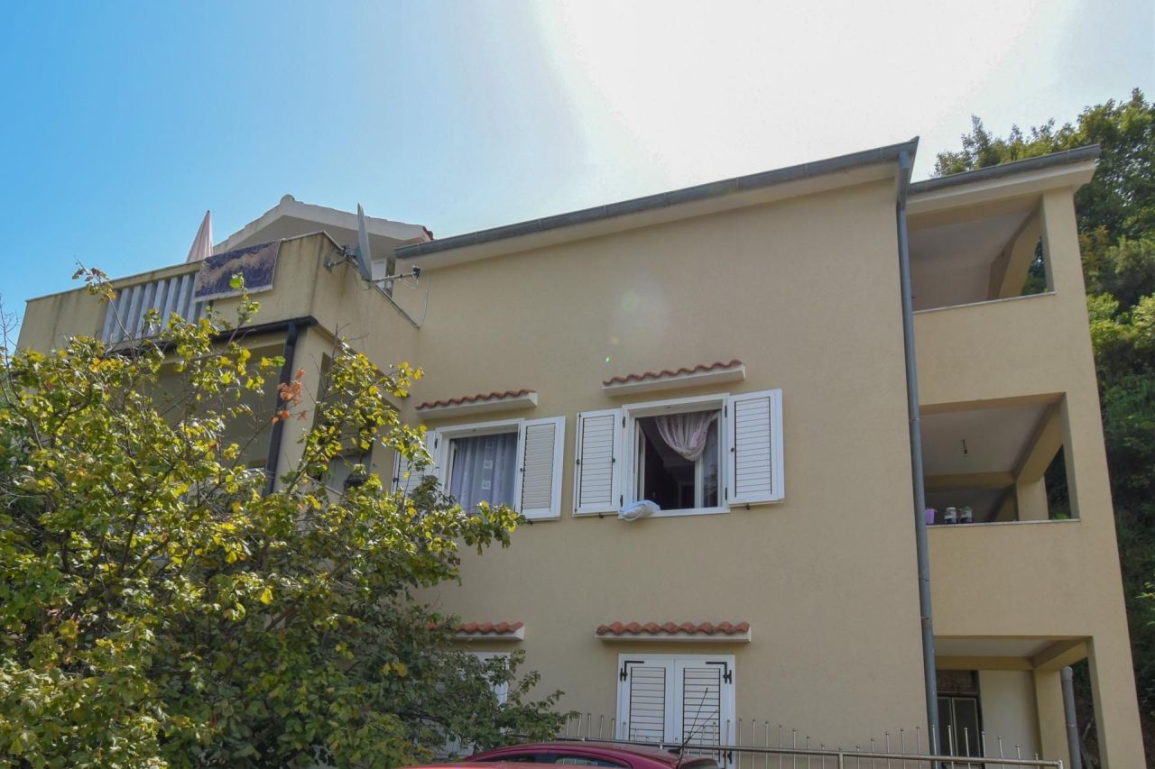 Дом в Тивате, Черногория, 189 м² - фото 6