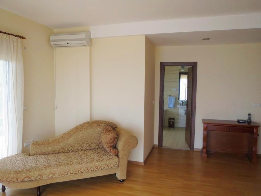 Дом в Улцине, Черногория, 900 м² - фото 6