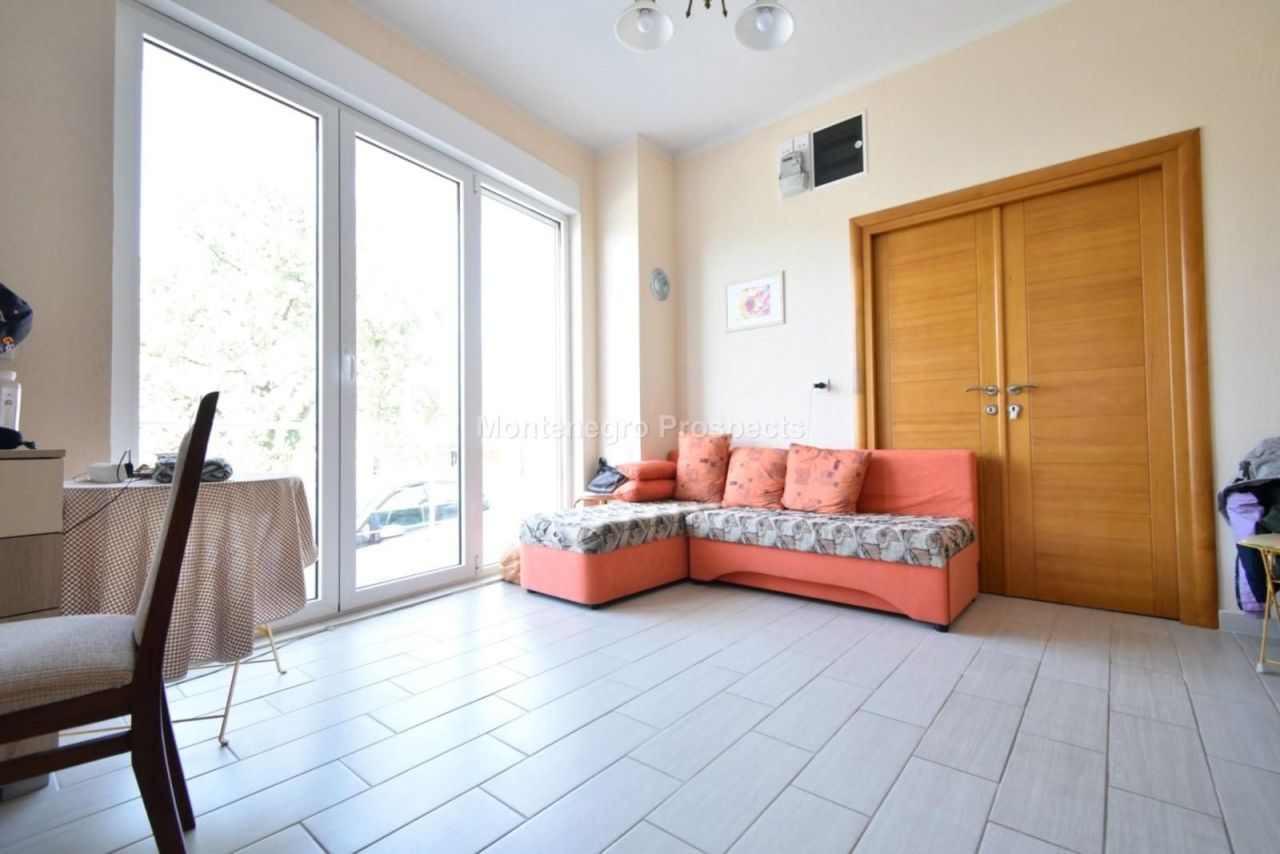 Дом в Тивате, Черногория, 247 м² - фото 6