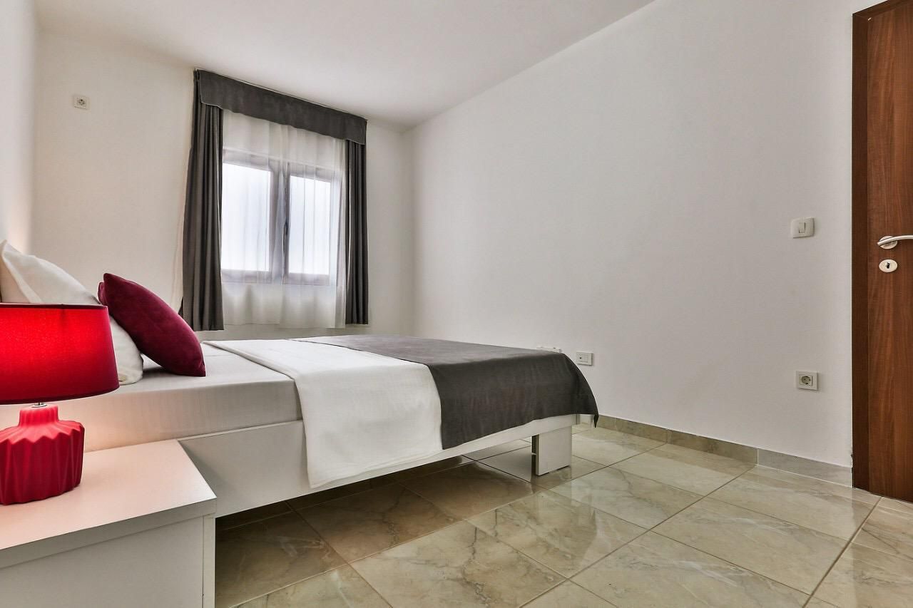 Офис в Добра Воде, Черногория, 656 м² - фото 7