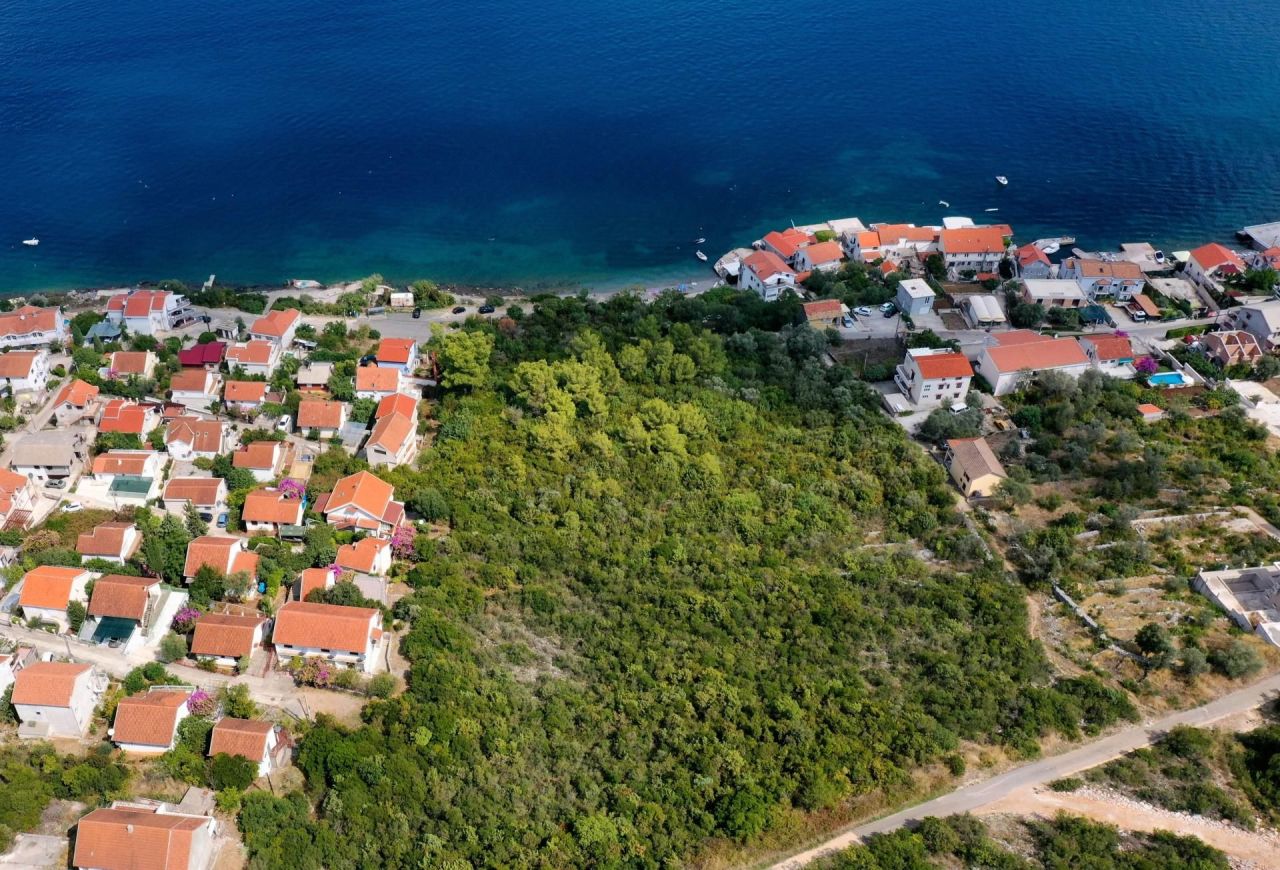 Земля на полуострове Луштица, Черногория, 21 911 м² - фото 7