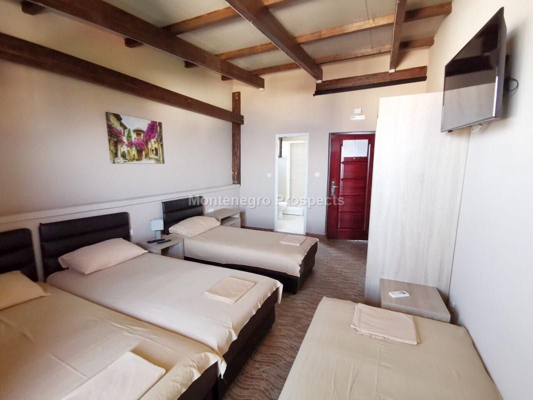 Офис в Добра Воде, Черногория, 1 000 м² - фото 7