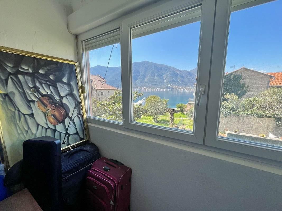 Дом в Доброте, Черногория, 210 м² - фото 8