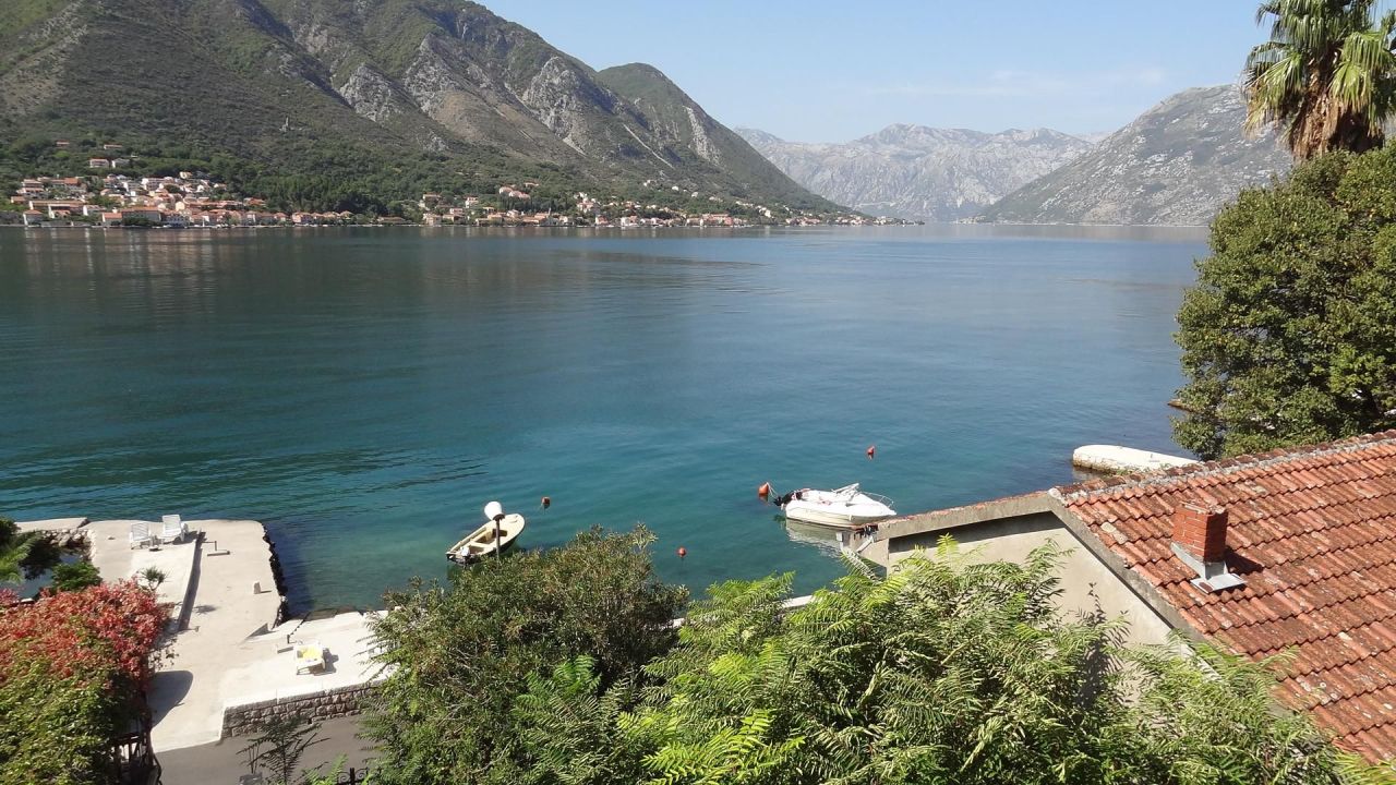 Дом в Доброте, Черногория, 400 м² - фото 4